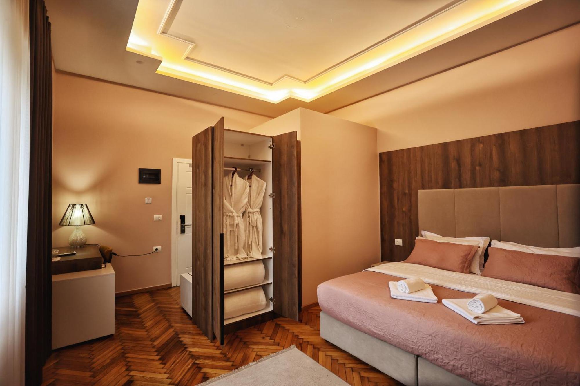 Vila Casablanca - Boutique Hotel & Restaurant Σκόδρα Εξωτερικό φωτογραφία