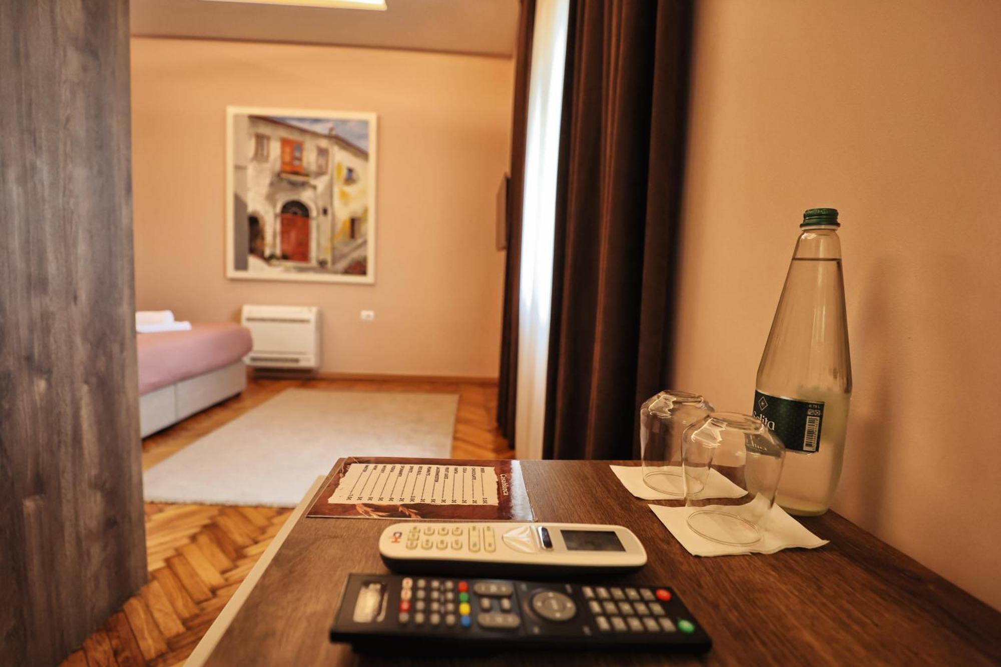 Vila Casablanca - Boutique Hotel & Restaurant Σκόδρα Εξωτερικό φωτογραφία