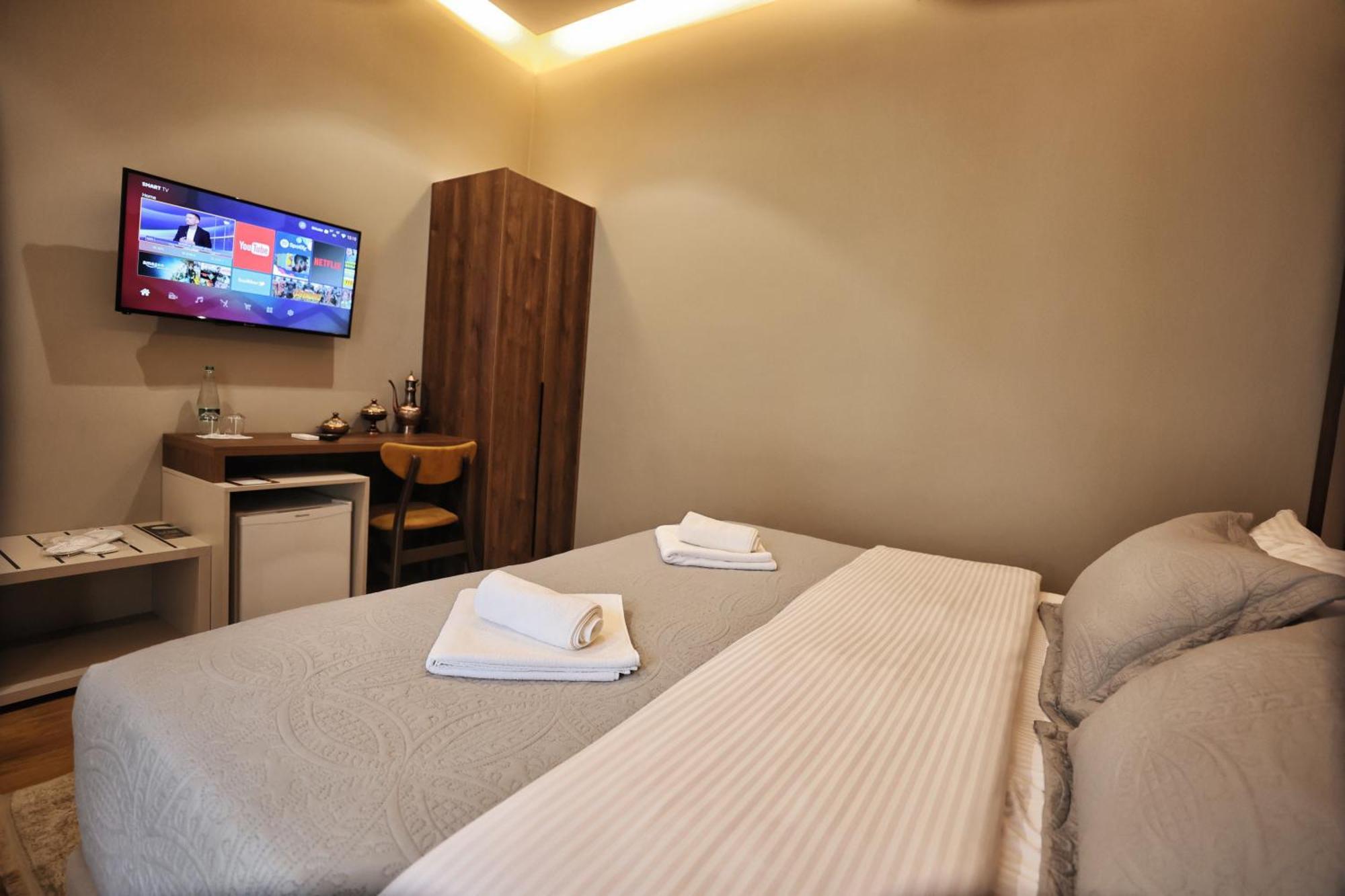 Vila Casablanca - Boutique Hotel & Restaurant Σκόδρα Εξωτερικό φωτογραφία